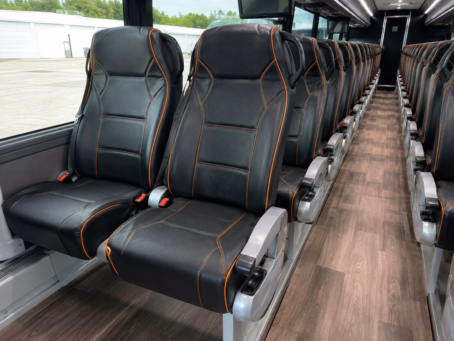 charter buses to the connecticut science center and hartford s top stem destinations